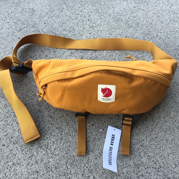 Fjallraven Handbags - NWT Fjallraven Ulvo Large Hip Pack Bag